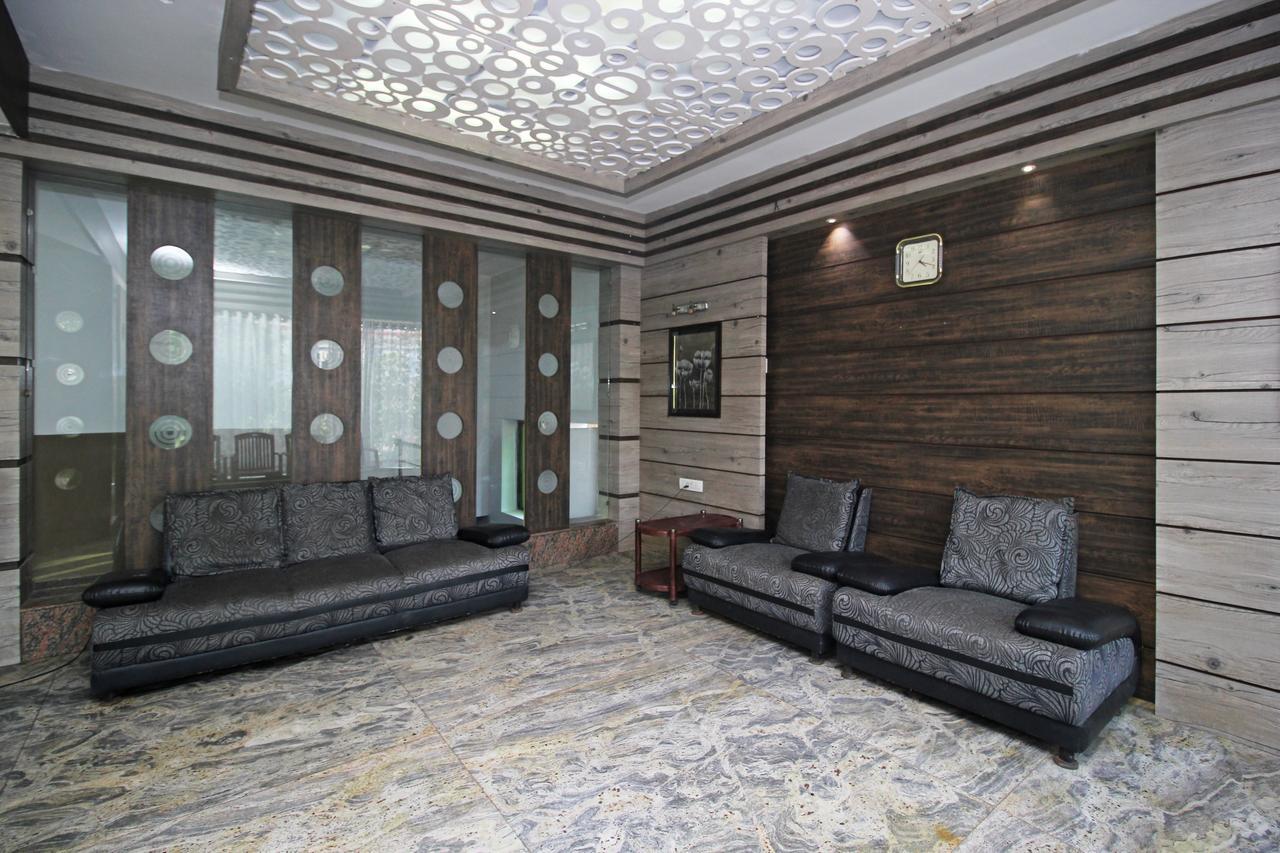 Oyo 7680 Park Lagoon Puri Exterior photo