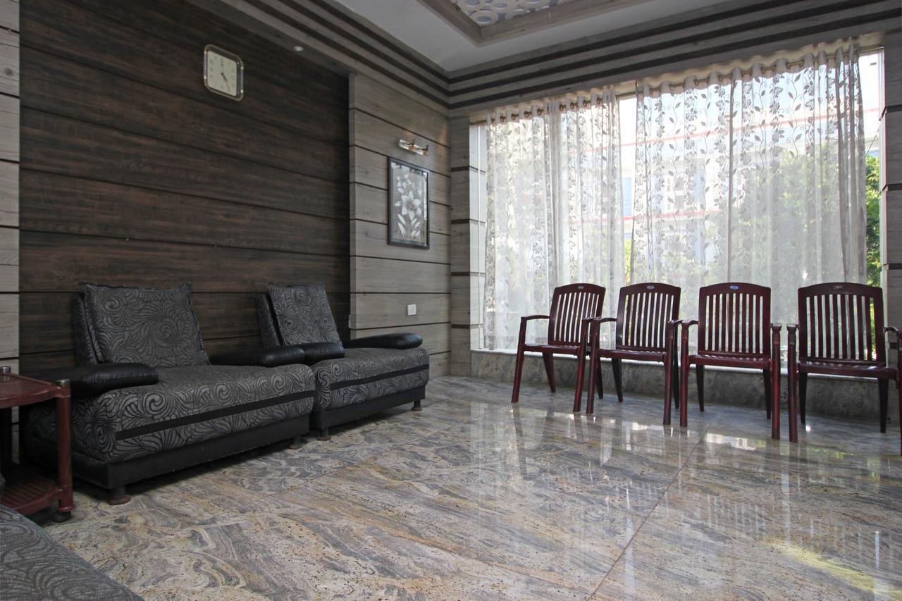 Oyo 7680 Park Lagoon Puri Exterior photo