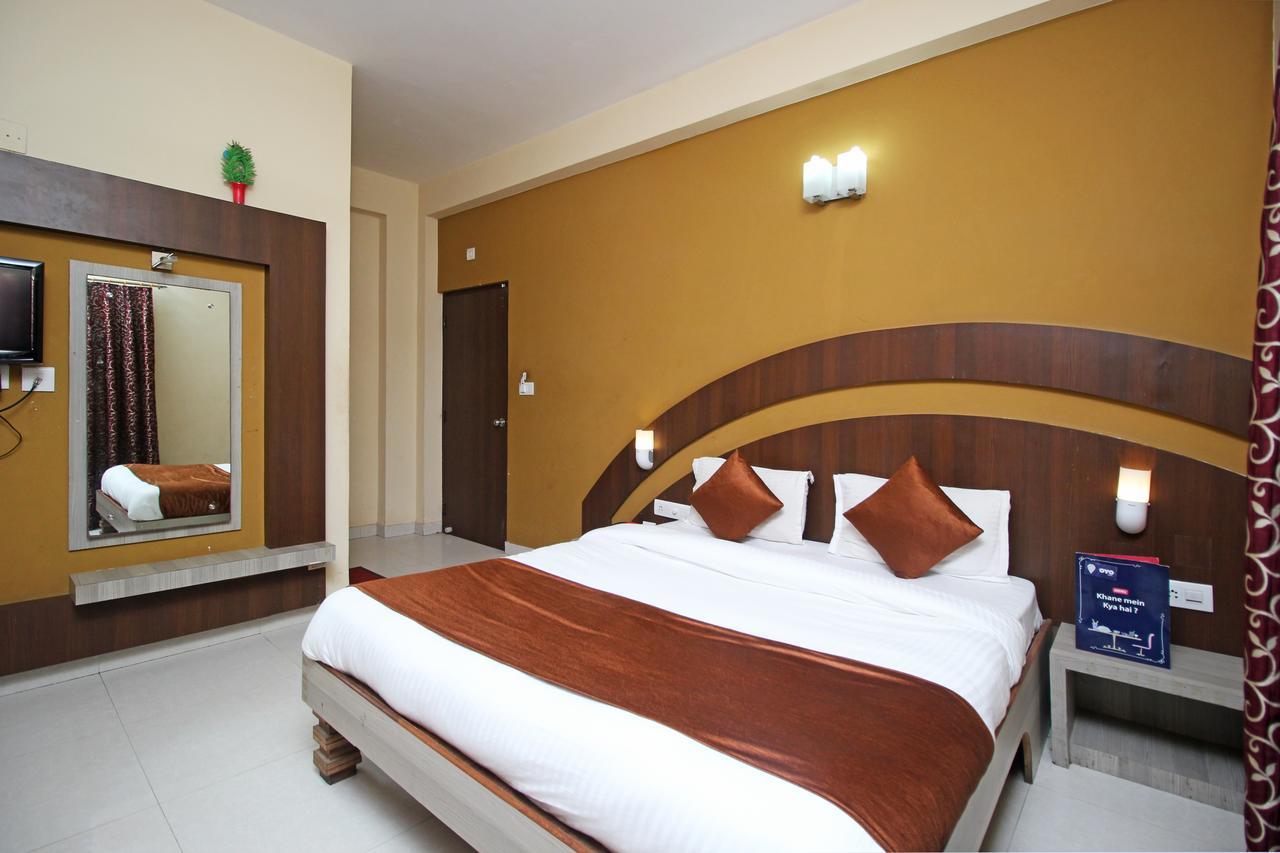 Oyo 7680 Park Lagoon Puri Exterior photo
